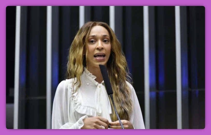 erika hilton moldura