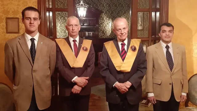 monarquistas catolicos fascistas