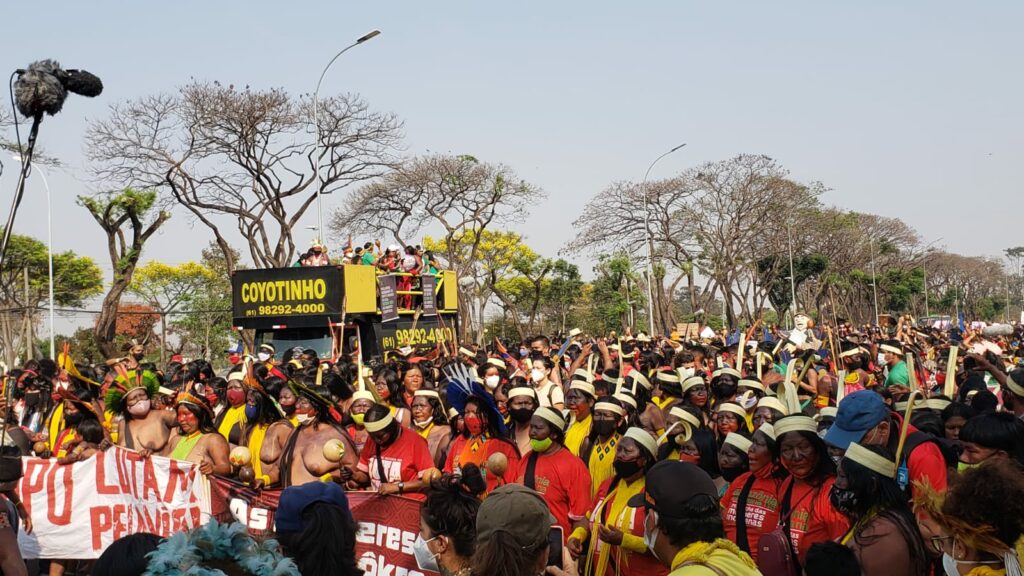 Marcha mulheres indigenas2021 Masra Abreu